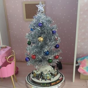 Thomas Kinkade Holiday Sparkle Silver Blessings Tree Multicolor Ornaments